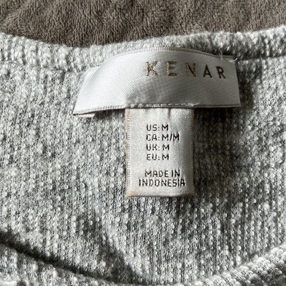 Short-sleeved sweater with zipper detail - Picture 3 of 4